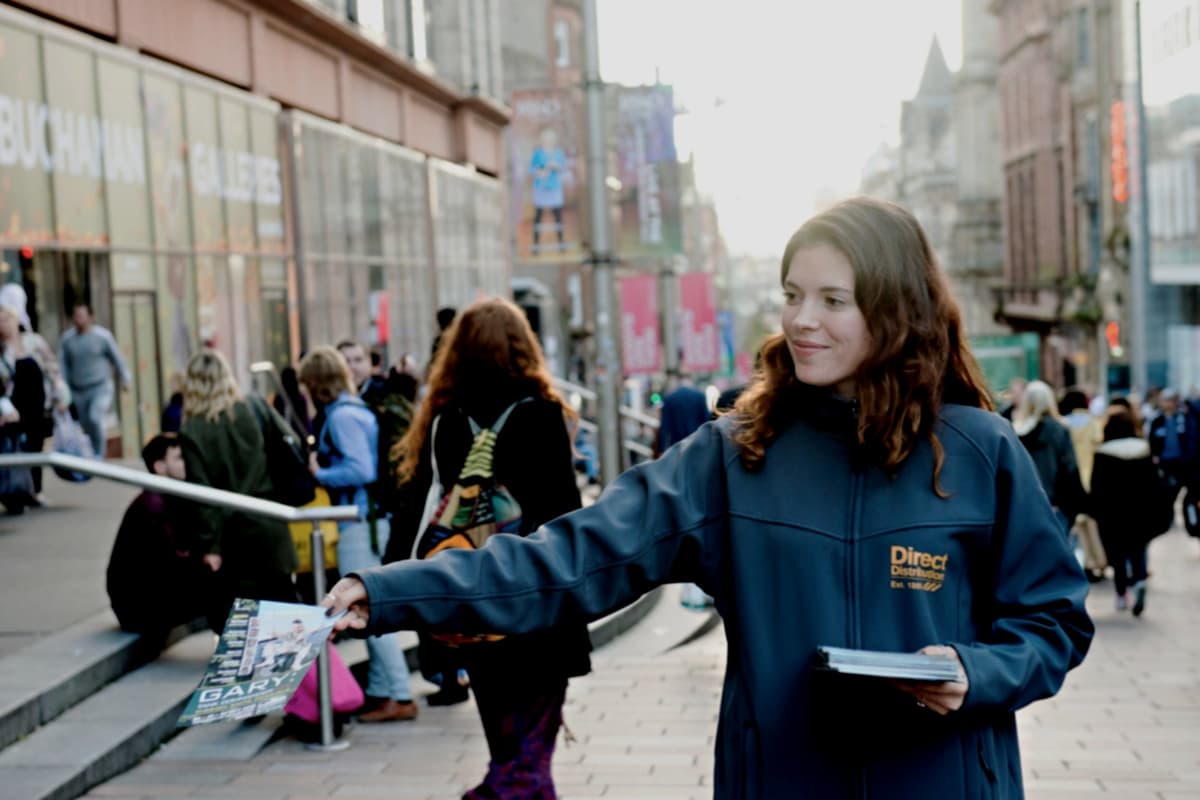 Leaflet distribution